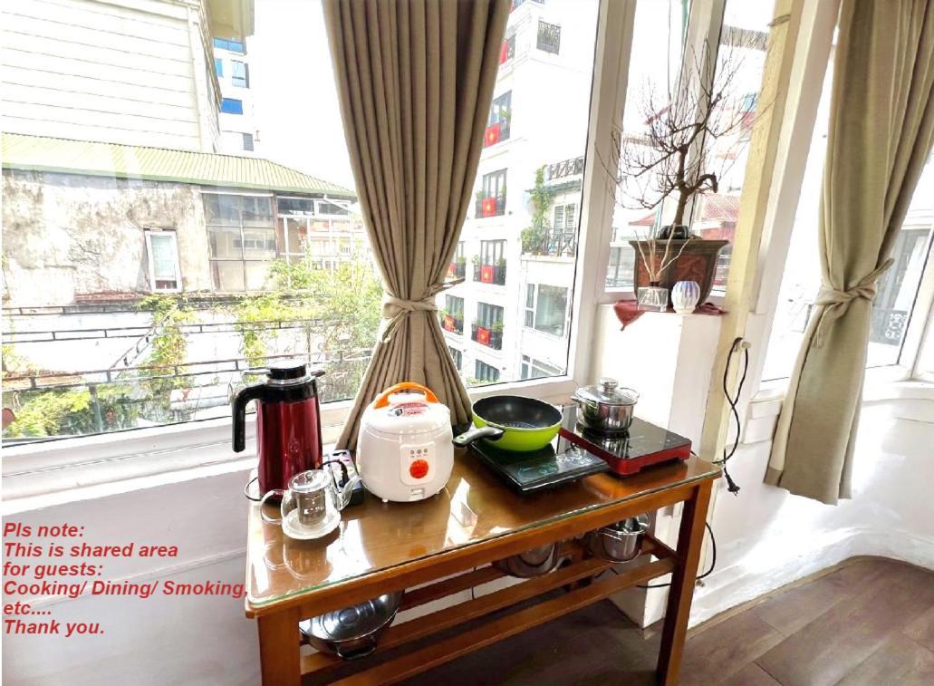 האנוי Nice Room Located Right Next To The Old Quarter Can Phong Nhieu Anh Sang Tai Ngay Gan Pho Di Bo Ho Guom מראה חיצוני תמונה